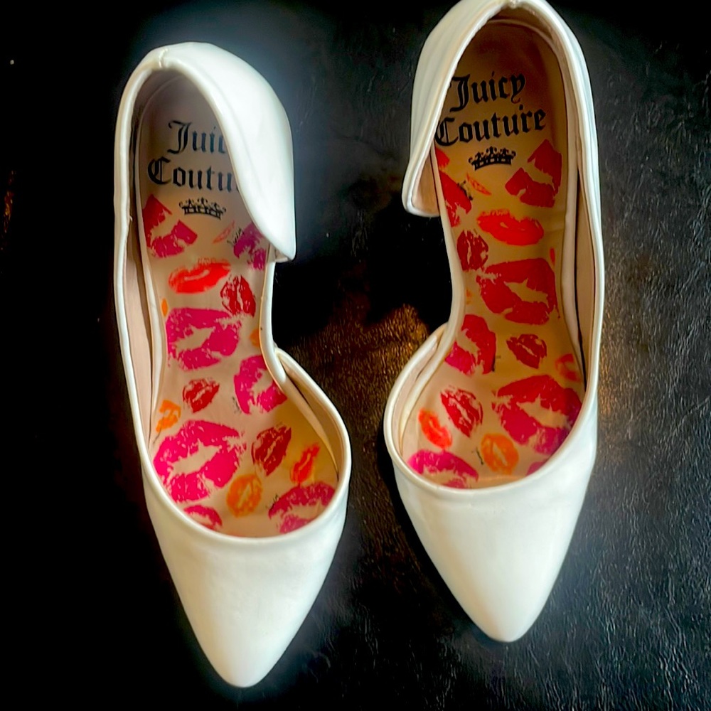 Women’s Size 7 Juicy Couture 4” White Heels